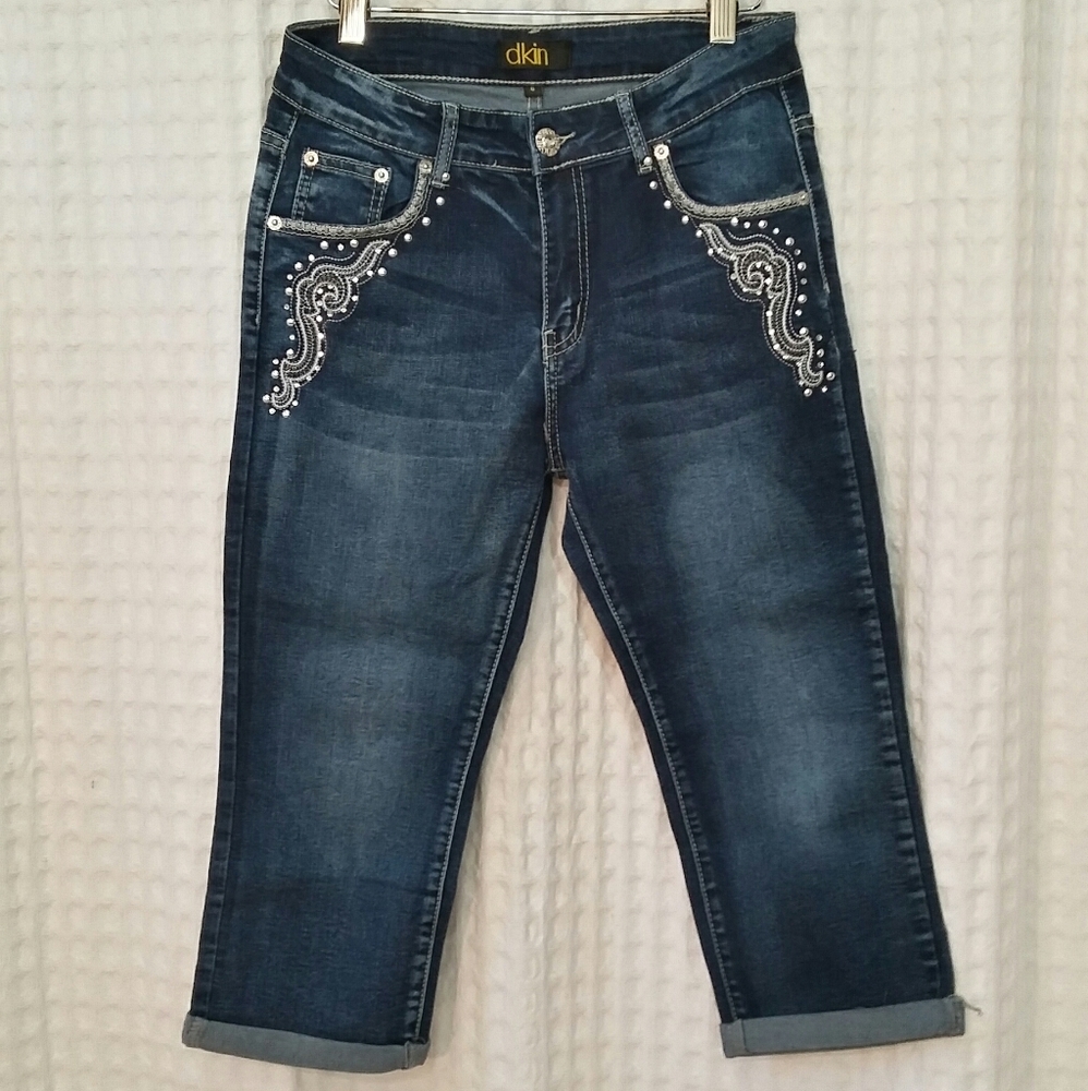 ⭐️ 5 for $25 ⭐️ DKIN Cropped Jeans Embellished w/Crystals & Studs